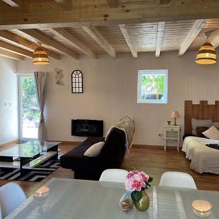 Le Noyer: Petit Chalet Cosy Proche De Mulhouse Lägenhet Riedisheim Exteriör bild