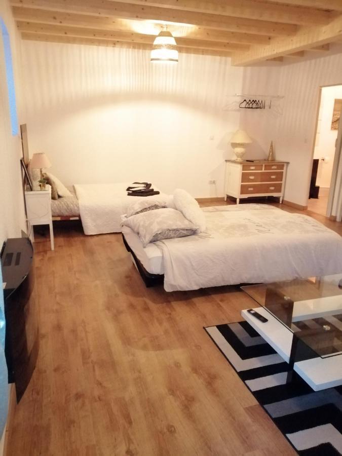 Le Noyer: Petit Chalet Cosy Proche De Mulhouse Lägenhet Riedisheim Exteriör bild